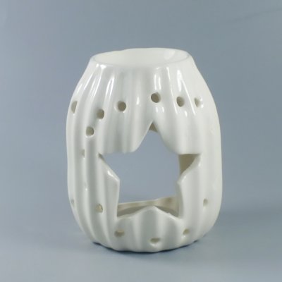 Ceramic aromatherapy oil burner